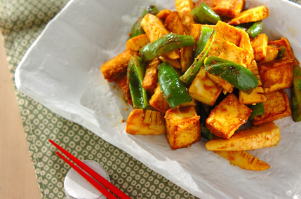 ピーマンとタケノコのカレー炒め