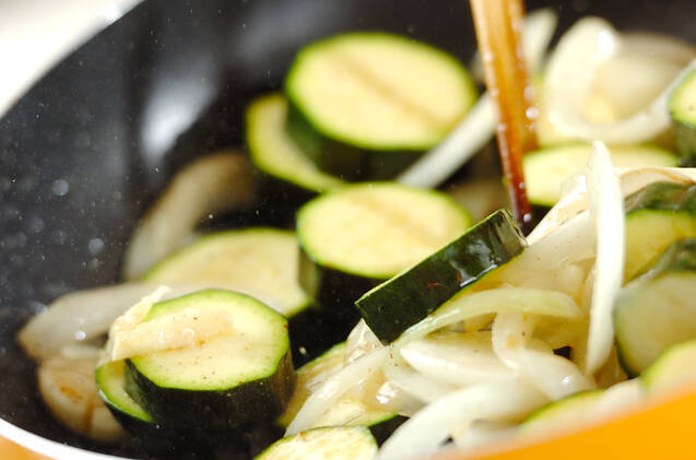 ズッキーニのチーズ焼きの作り方の手順2