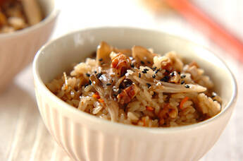 クルミの炊き込みおこわ