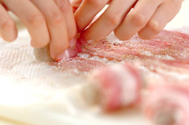 手綱コンニャクの豚肉巻きの作り方の手順3