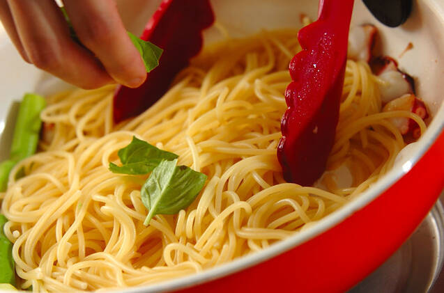 タコとアスパラのパスタの作り方の手順5