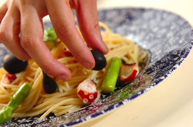 タコとアスパラのパスタの作り方の手順6
