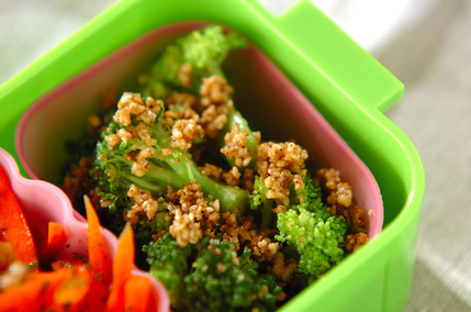 ブロッコリーのナムル