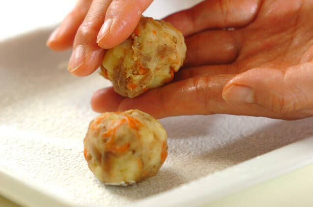 きんぴらコロッケの作り方の手順2