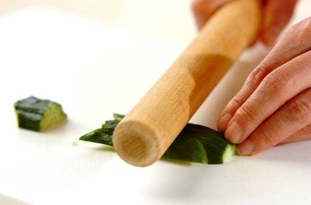 キュウリのキムチマヨの作り方の手順1