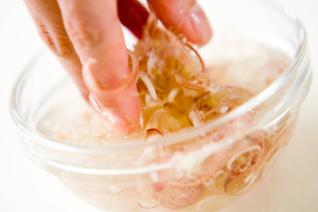 とろろ昆布のお吸い物の作り方の手順2