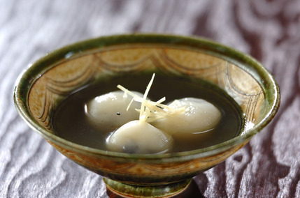 黒ゴマあん入り団子