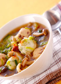 鶏肉・しょうゆ味のスープ