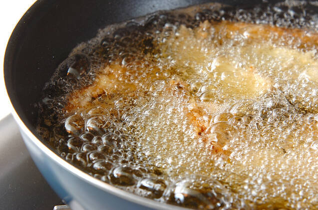 ショウガ香る！サンマのサクサクフライの作り方の手順5