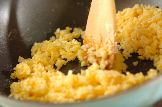 角煮チャーハンの作り方の手順2