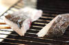 グリルでふっくら！スズキのシンプル塩焼きの作り方の手順5