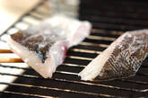 グリルでふっくら！スズキのシンプル塩焼きの作り方5