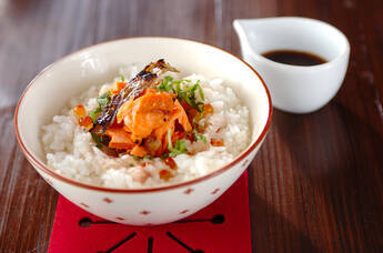 塩鮭おろし丼