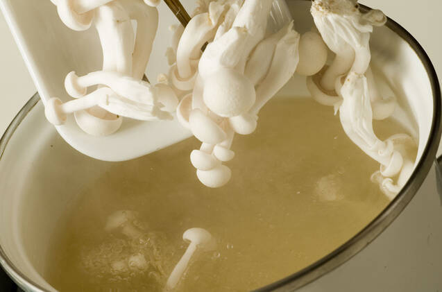 シメジのアジア風スープの作り方の手順2