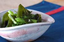 ワカメと青菜の和え物