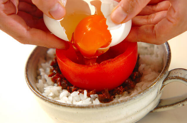 トマたまそぼろご飯の作り方の手順2