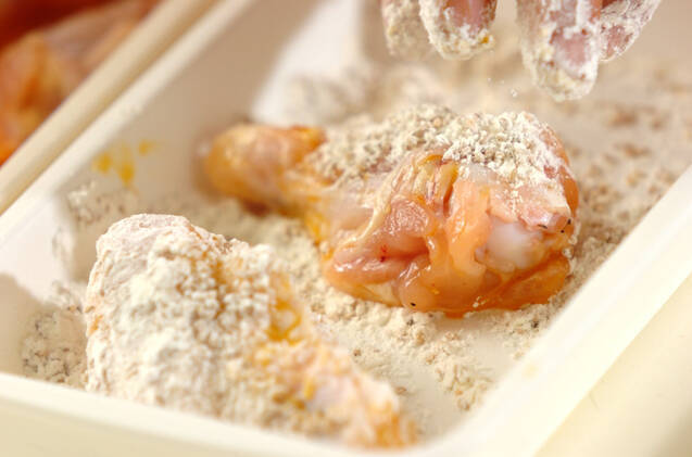 フライドチキンとポテトの作り方の手順4