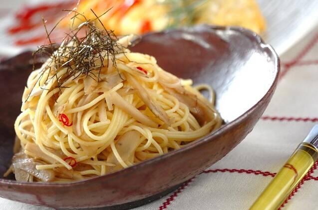 新ゴボウのきんぴらパスタ