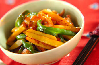 新ジャガイモと鶏肉の炒めもの