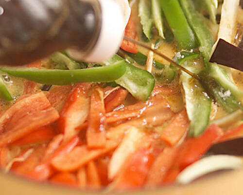 チキンレッドカレーの作り方の手順7