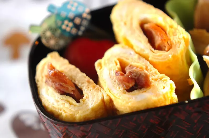 焼き鳥入り卵焼き 副菜 レシピ 作り方 E レシピ 料理のプロが作る簡単レシピ