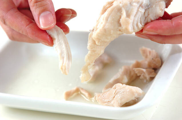 ホウレン草と鶏のゴマ和えの作り方の手順3