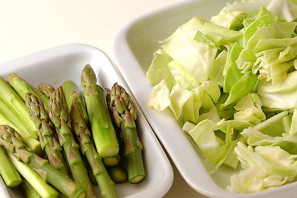 豚アスパラソース炒めの作り方の手順2