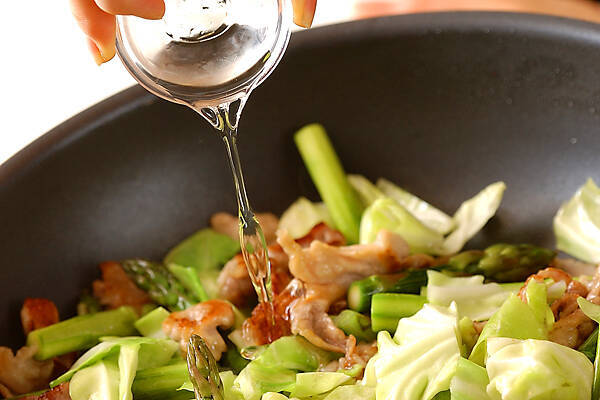豚アスパラソース炒めの作り方の手順3