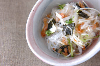 春雨と大和芋の和え物