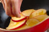 リンゴのパンケーキキャラメリゼの作り方の手順4