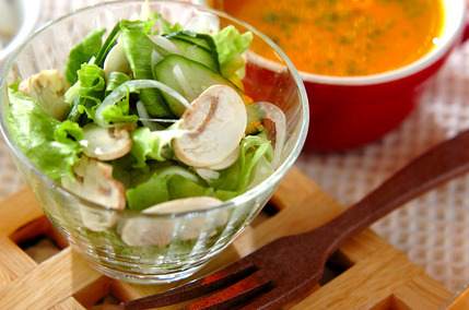 マッシュルームのサラダ