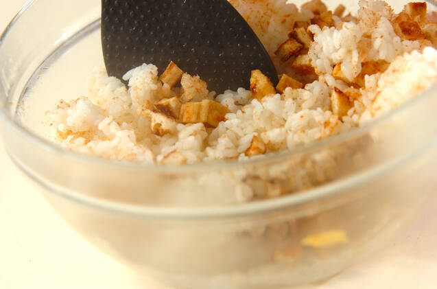 桜エビと焼き揚げの混ぜご飯の作り方の手順3