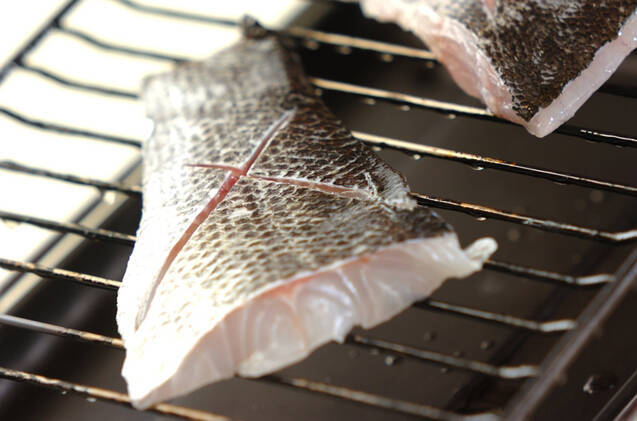 スズキの塩焼きおろし添えの作り方の手順5