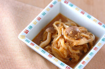 シメジのゴマ和え