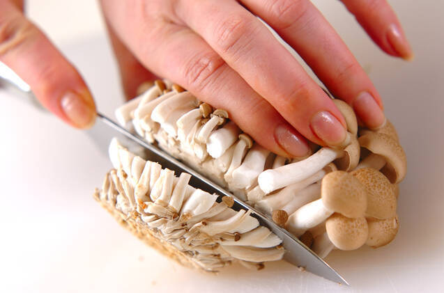 シメジのゴマ和えの作り方の手順1