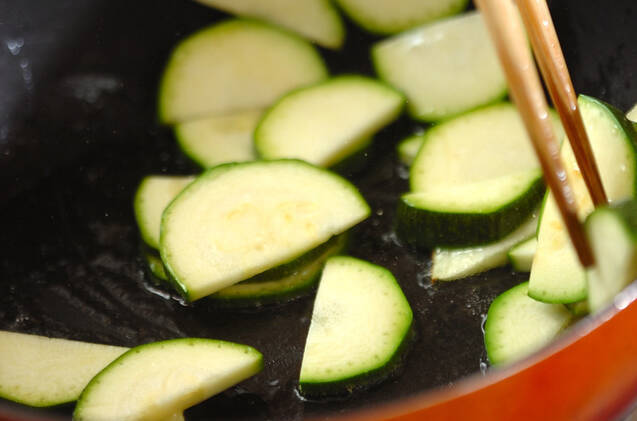 ズッキーニのマリネの作り方の手順1