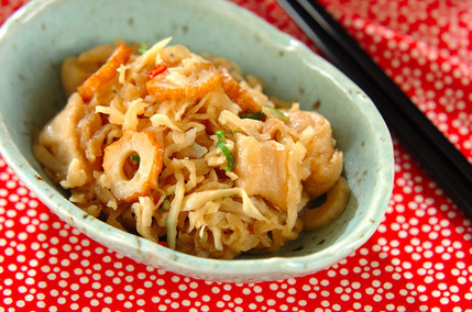 切干し大根とちくわの煮物