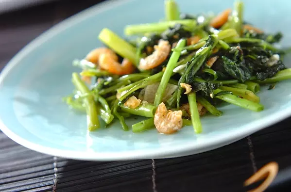 空心菜のエスニック風蒸し煮炒め