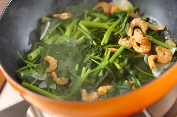 空心菜のエスニック風蒸し煮炒めの作り方2