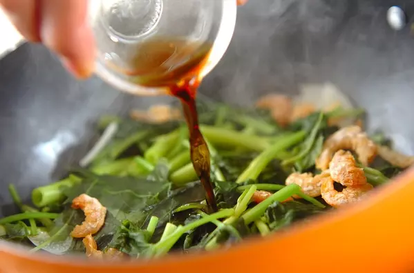 空心菜のエスニック風蒸し煮炒めの作り方3