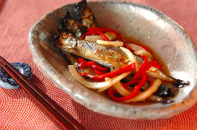 焼きシシャモの南蛮漬け