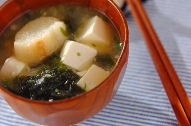 豆腐と麩のみそ汁