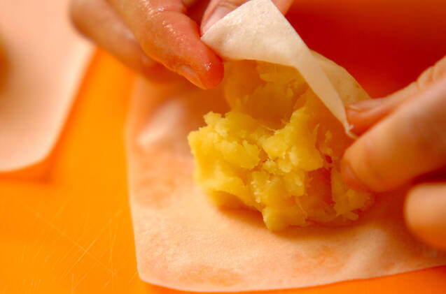 栗きんとんの春巻きの作り方の手順2