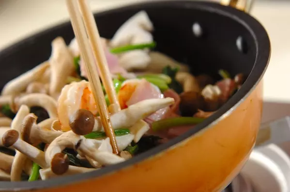 エビとホウレン草のキッシュの作り方1