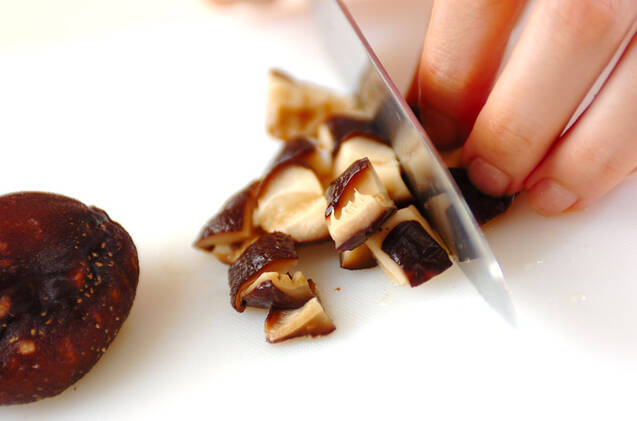 干しシイタケの炊き込みご飯の作り方の手順3