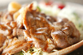 定番！ご飯がすすむ豚のショウガ焼き