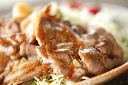 定番！ご飯がすすむ豚のショウガ焼き