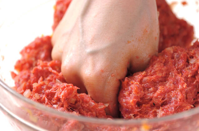 エノキ入りデミグラスソースのロコモコプレートの作り方の手順5