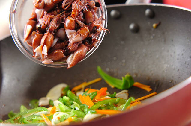 ホタルイカの塩焼きそばの作り方の手順8