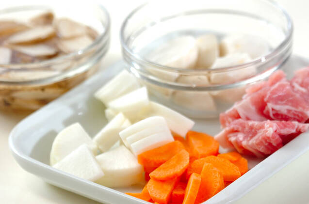 豚汁の作り方の手順1